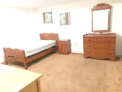 Private Furnished ROOM FOR RENT near Square One Mississauga Image# 5