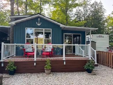 Beautiful waterfront summer home - REDUCED! Image# 4