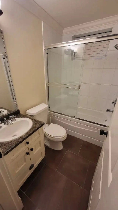 Private room close by Holdom Skytrain Station Image# 1