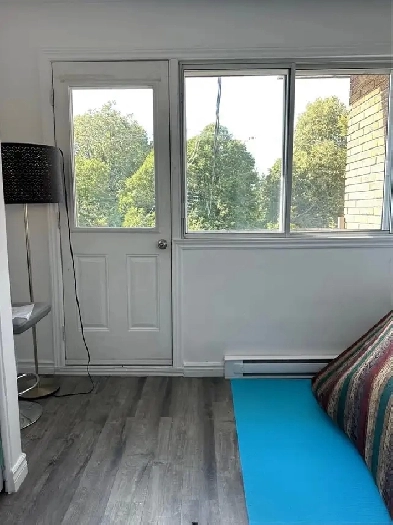 Studio 3½ in Ahuntsic–Cartierville with Closed Bedroom – $1,000 Image# 1