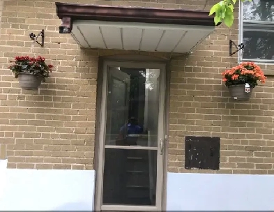 One-bedroom basement apartment, close to SHEPPARD and BATHHURST Image# 1