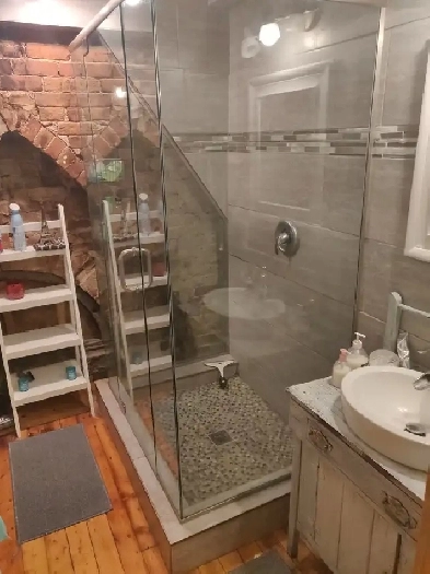 Luxury Two Bedroom for rent ALL INCL! Near Downtown & Queen's Image# 3