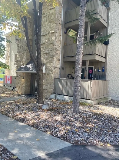 1 bedroom sublet quick possession Image# 1