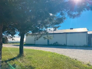 Barn shop for rent Image# 1