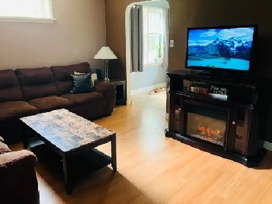 Cute and private in PA overlooking Mcvickars  creek. Image# 1