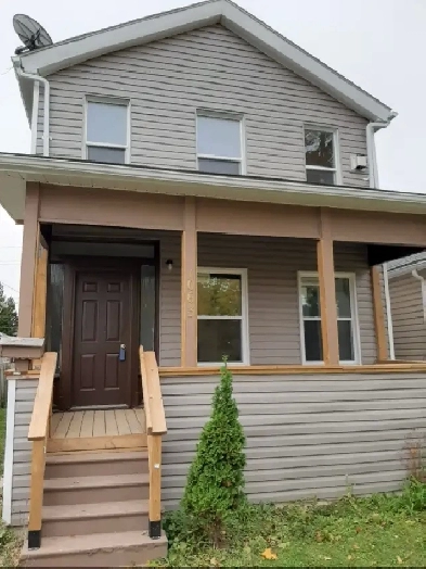 2 Bedroom, 1 Bath Apartment for Rent Image# 1