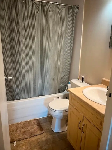 2 Bedroom   Den Apartment for Sublet | Laundry in Unit | Image# 1