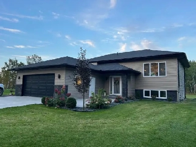 Bi-Level house For Sale near Friedensfeld Image# 1