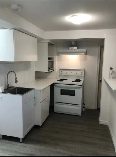 One Bedroom Apartment with Kitchen,Laundry and Wasroom Image# 1