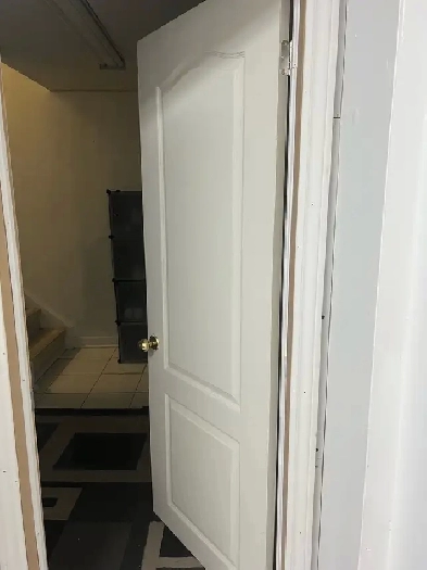 BASEMENT FOR RENT! SHERDIAN Image# 1