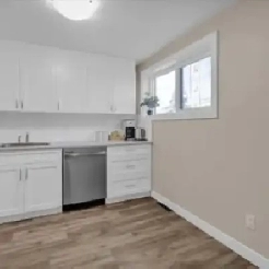 Charming Private Room(s) For Rent Image# 1