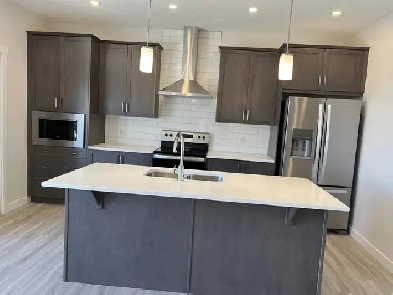 4 Bedroom 3 Washroom House for Rent Image# 1