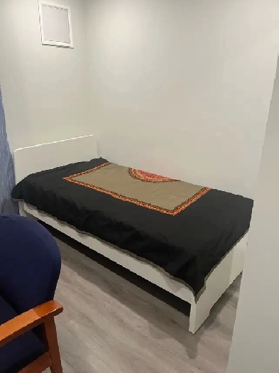 Private room for female  $750.00 CAD Image# 1