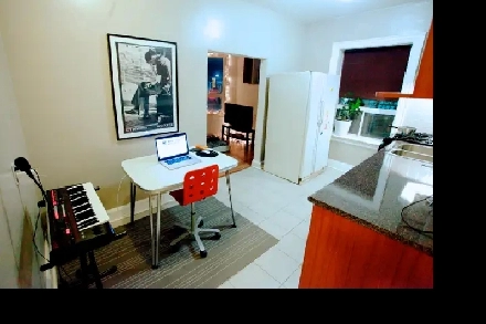 Two bedrooms apt close to Dundas/Bloor Roncesvalles high park Image# 1