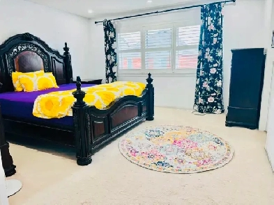 4 BEDROOM DETACHED HOME - MILTON Image# 1