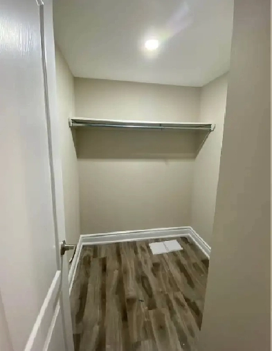 basement 1 bed 1 bath @ sandalwood / chinguacousy Image# 1