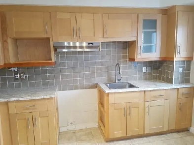 4 ½ haut de triplex/upper triplex, Lasalle à louer/to rent Image# 1