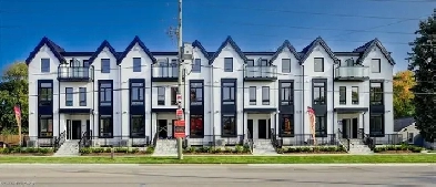 132 WOOLWICH Street Unit #112, Kitchener, Ontario N2K 0H9 Image# 1