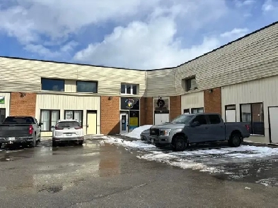 LOW RATE - SUBLEASE Office/Light Industrial for Lease Image# 1