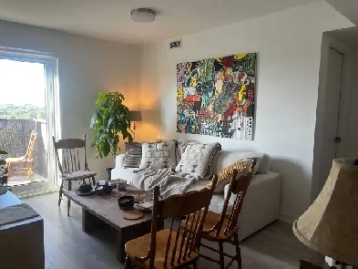 Rent a room in 2  2 washroom unit Image# 1