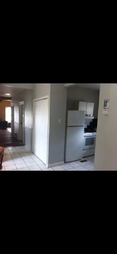Private, Furnished, Main Floor Room Image# 9
