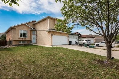 Beautiful Cab over for rent Image# 1