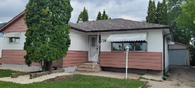 Newly renovated 5 beds 2.5 baths in Crestview. Image# 1