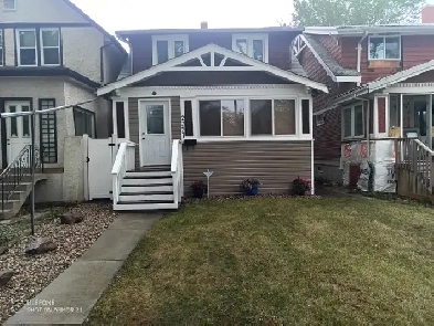 1922 House for Sale near General Hospital Image# 5