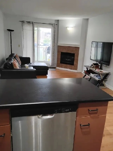 2Bdrm/2Full Bathrm/Heat =$1850. Peaceful Living. Image# 1