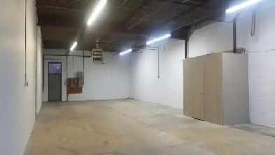 Rare Opportunity-Industrial Unit for Rent in Oakville, ON Image# 1