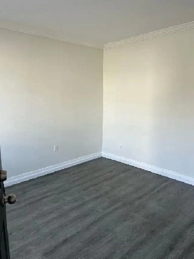 One Bedroom Apartment in Niagara Falls Image# 1