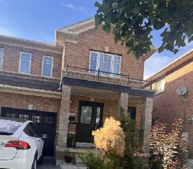 2 Furnished Bed Rooms Available in a Prime Location Toronto Image# 1