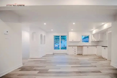 125 Vimy - 2 Beds 1 Bath - September rent Free Image# 1