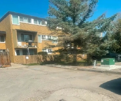 2 Story Condominium for Sale by Owner  in Kingsland Image# 1