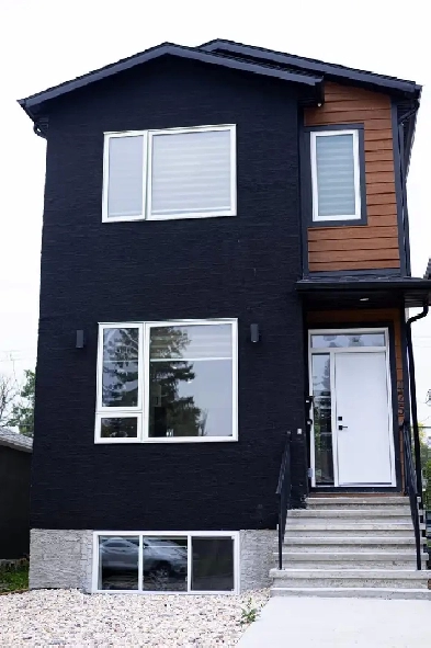 3-Bedroom Duplex for Rent – St. James 5 min from the Airport Image# 1