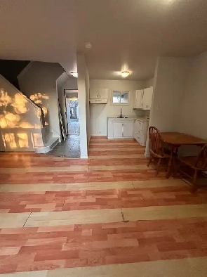 ELLIOT LAKE: 3 Bedroom townhouse all inclusive Image# 1