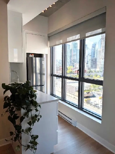 Condo 3 et demi - Vieux Port  200$ Rabais 1 er mois. Image# 1