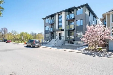 Modern 2-Bedroom  1 Bath Apartment by the Rideau River Image# 1