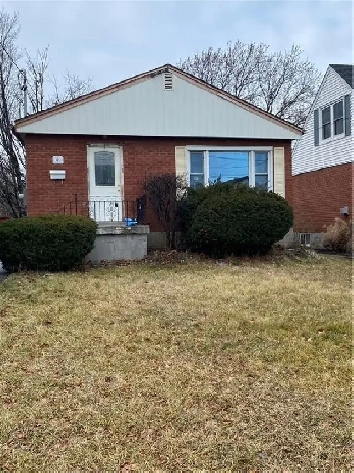 3 Bedroom Upper Unit For Rent - Desirable Stoney Creek Area! Image# 1