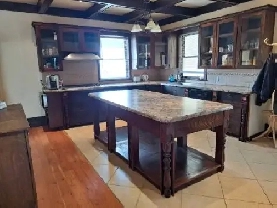 Spacious 3 bedroom for rent in the Town of Pincher Creek Image# 8