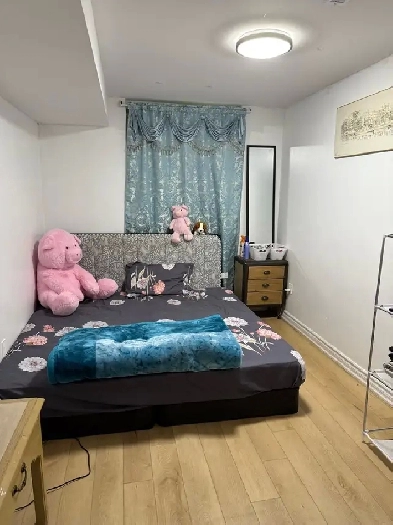 sharing room for rent Image# 1