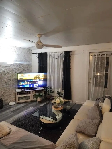 Lumineux 5 1/2 Image# 1