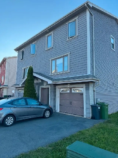 4 BRDM DUPLEX for Rent (Halifax-Larry Uteck) Great Location Image# 1