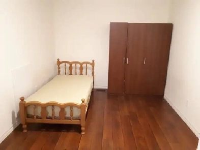 Room for Rent / North York / Subway Image# 1