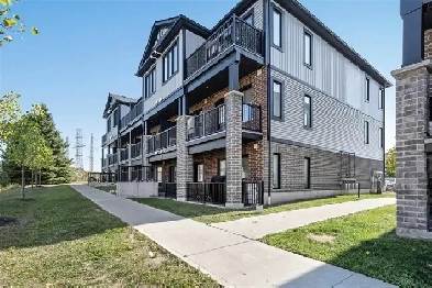 Low condo fees! FOR SALE Image# 8