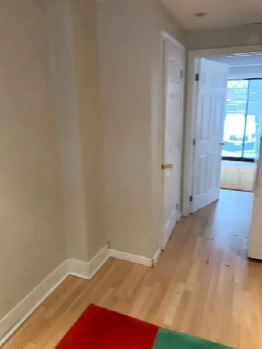 Large 1 bdrm Apt, great for students, Eglinton and Mt. Pleasant Image# 1