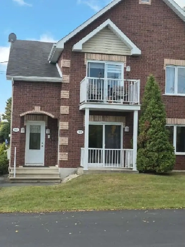 Logement à louer 4 1/2 Image# 1