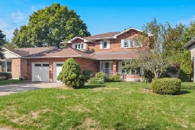 Beautiful East End House Available Now! Image# 10