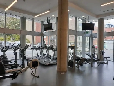 Beautiful 2 BR at The Alexander - October 1st! Image# 1