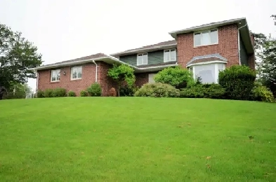 23-055 Large furnished home  Lovely Bedford area. Utilities incl Image# 1